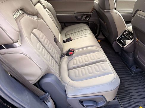 Used 2023 Rivian R1S Adventure image 24