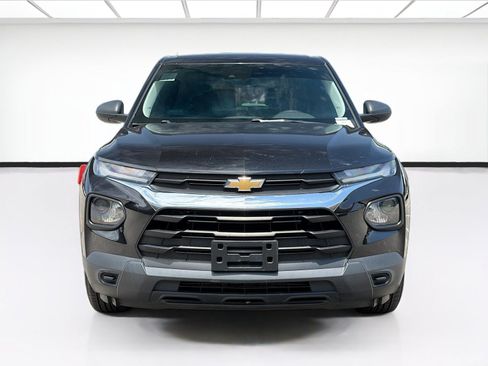 Used 2021 Chevrolet TrailBlazer LS FWD image 2