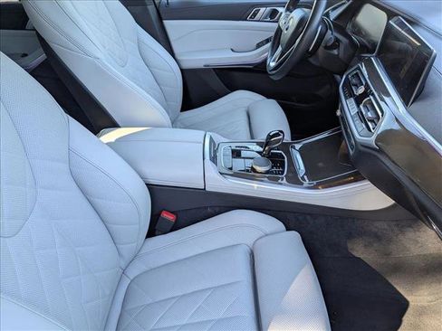 Used 2023 BMW X5 xDrive40i w/ Premium Package image 21