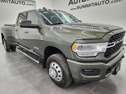 Used 2022 RAM 3500 Big Horn w/ Level C Equiment Group image 2