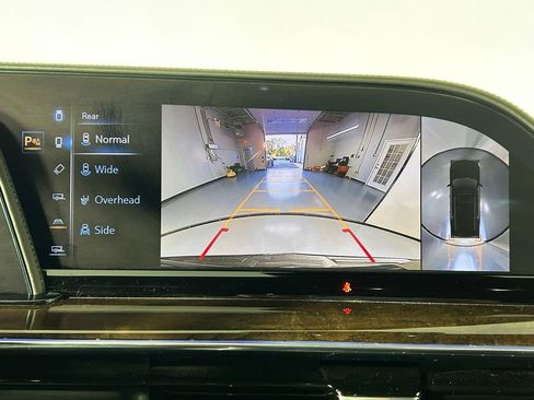 Used 2021 Cadillac Escalade ESV Premium Luxury Platinum image 23