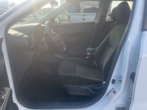 Used 2023 Nissan Kicks S image 12