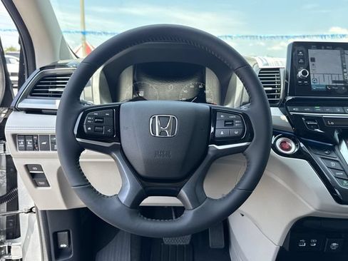 New 2026 Honda Odyssey Touring image 37