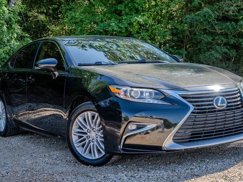 Used 2016 Lexus ES 350 w/ Premium Package w/Wood Trim image 7