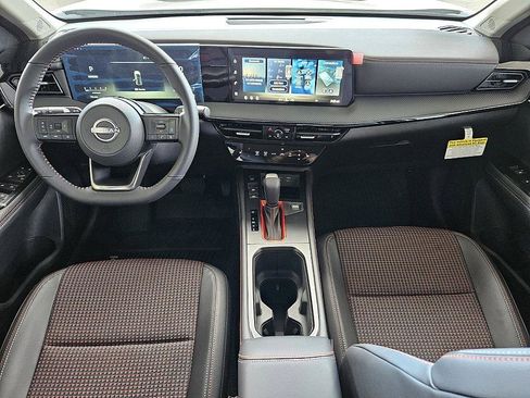 New 2026 Nissan Kicks SR w/ Cold Weather Package image 11