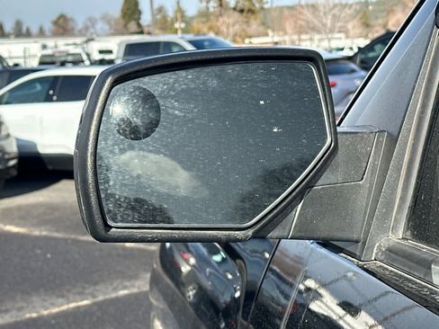 Used 2018 Chevrolet Silverado 1500 LT w/ All Star Edition image 10