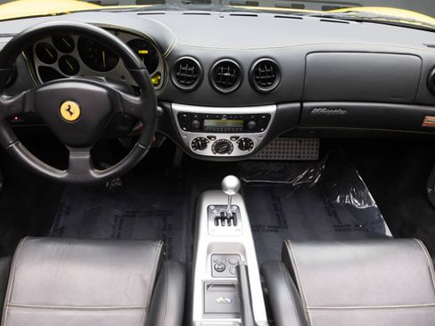 Used 2001 Ferrari 360 Spider RWD image 3