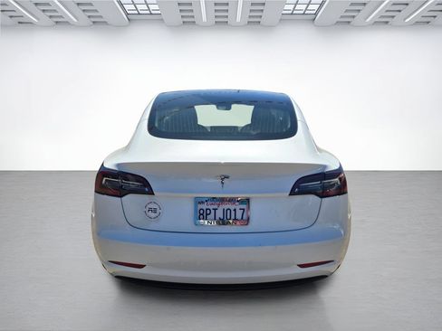 Used 2020 Tesla Model 3 Standard Range Plus RWD image 5