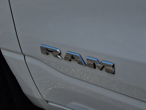 Used 2019 RAM 1500 Big Horn AWD/4WD image 32