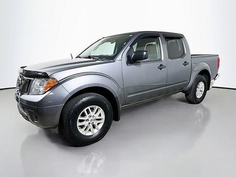 Used 2019 Nissan Frontier SV AWD/4WD image 3