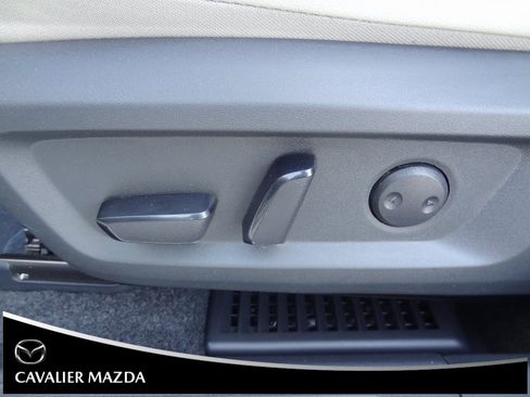 Used 2023 Nissan Rogue SL image 11