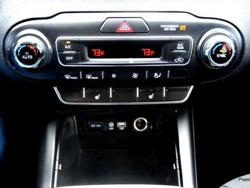 Used 2020 Kia Sorento S image 18