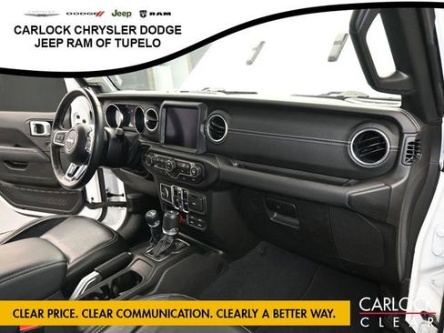 Used 2022 Jeep Wrangler Sahara w/ Cold Weather Group image 38