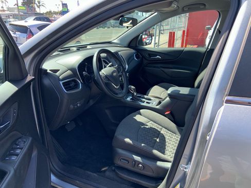 Used 2024 Chevrolet Equinox LT w/ Driver Convenience Package AWD/4WD image 12