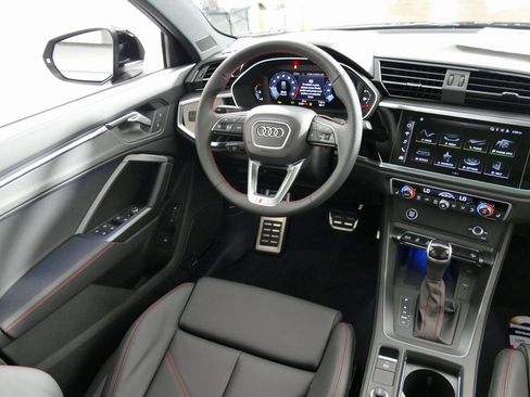New 2025 Audi Q3 2.0T Premium Plus image 24