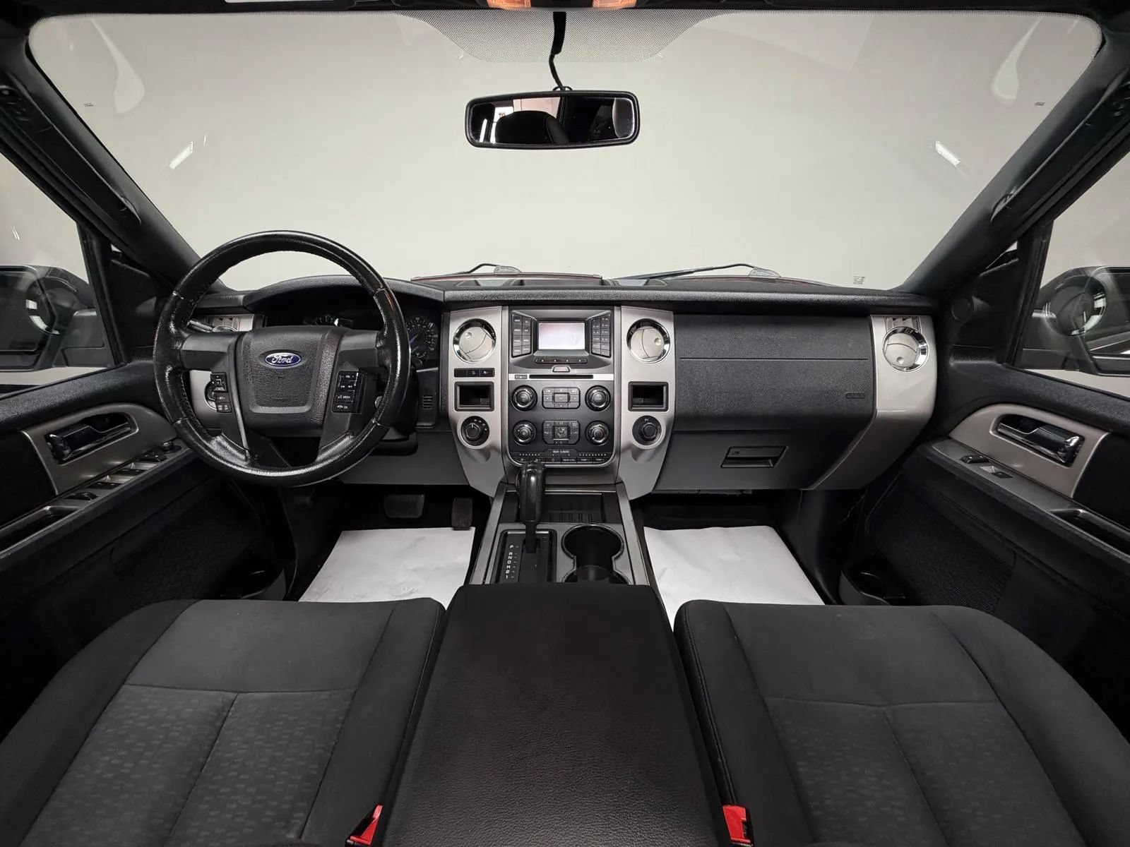 Used 2017 Ford Expedition 4WD image 23