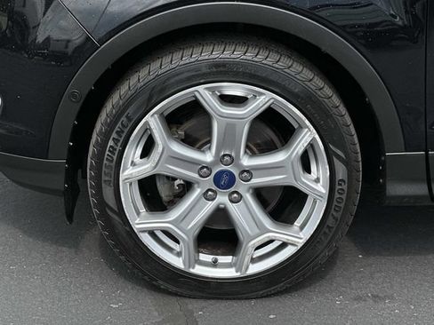 Used 2018 Ford Escape Titanium w/ Ford Safe & Smart Package AWD/4WD image 32