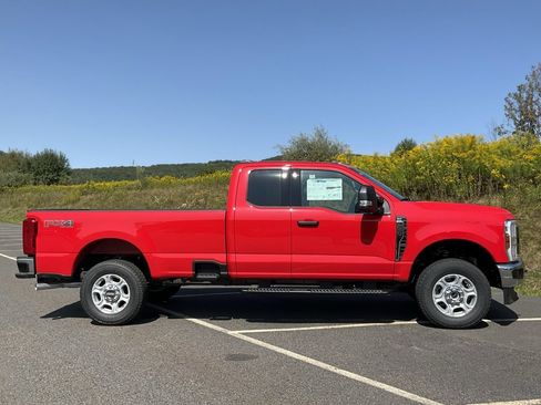 New 2026 Ford F250 XLT image 23