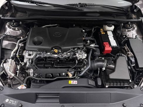 Used 2023 Toyota Camry LE image 11