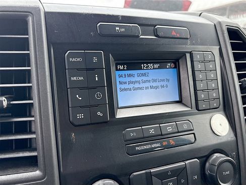 Used 2022 Ford F350 XL w/ Power Equipment Group image 14