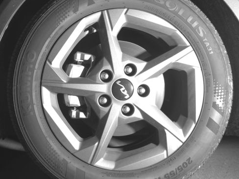 Used 2025 Kia K4 LXS image 12