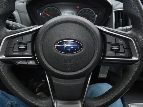 Used 2019 Subaru Crosstrek 2.0i image 18