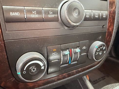 Used 2016 Chevrolet Impala LT FWD image 15