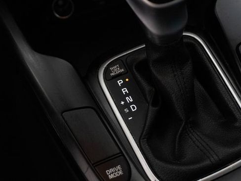 Used 2024 Kia Soul LX w/ Option Group 015 FWD image 23