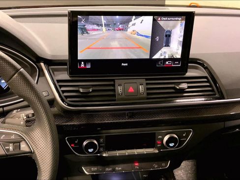 Used 2025 Audi SQ5 Premium Plus AWD/4WD image 7