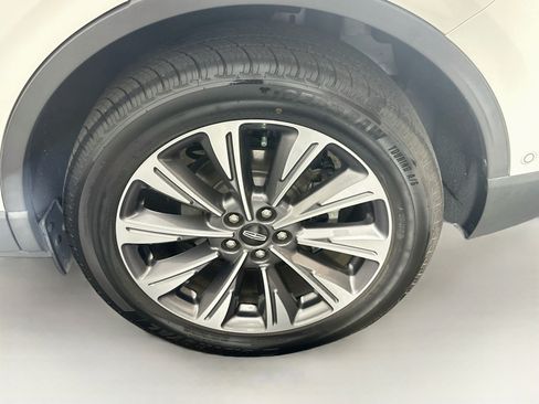 Used 2020 Lincoln Corsair Reserve w/ Equipment Group 201A FWD image 11