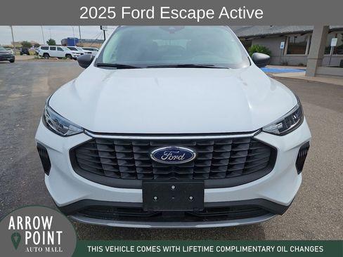 Used 2025 Ford Escape Active FWD image 3