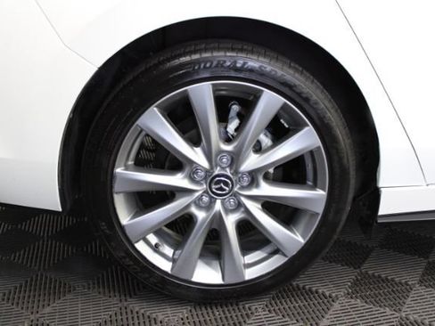 Used 2023 MAZDA MAZDA3 s FWD image 5