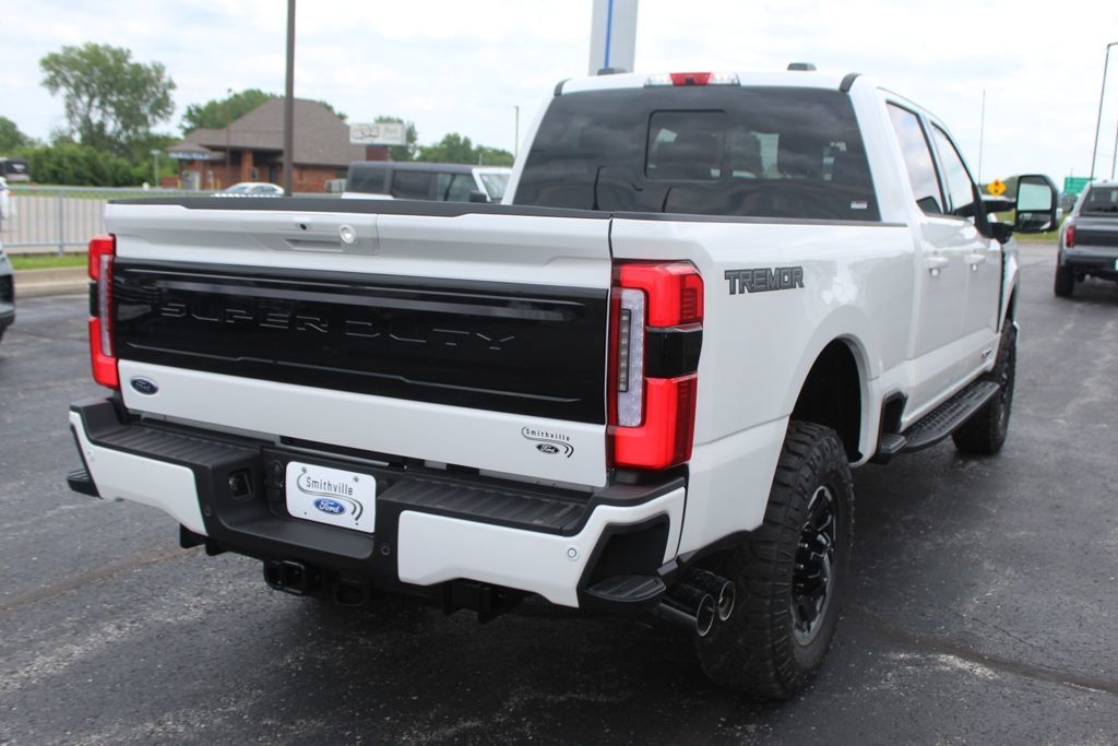 New 2026 Ford F350 Platinum w/ Tremor Off-Road Package AWD/4WD image 10