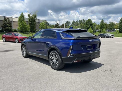 Used 2024 Cadillac Lyriq Luxury RWD image 3