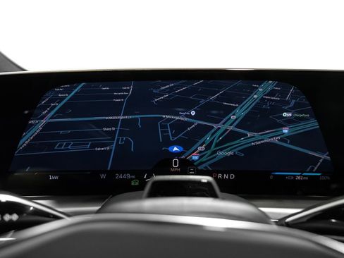 Used 2025 Cadillac Lyriq Luxury image 18