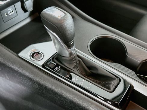 Used 2024 Nissan Altima 2.5 S FWD image 23