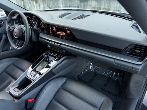 Certified 2021 Porsche 911 Carrera S image 41