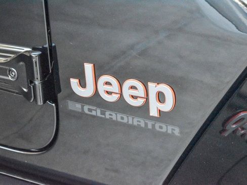 New 2026 Jeep Gladiator Mojave image 9