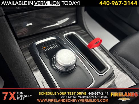 Used 2022 Chrysler 300 Touring w/ Sport Appearance Package image 22