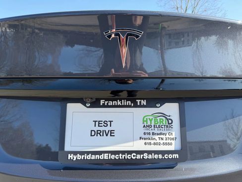 Used 2022 Tesla Model S image 4