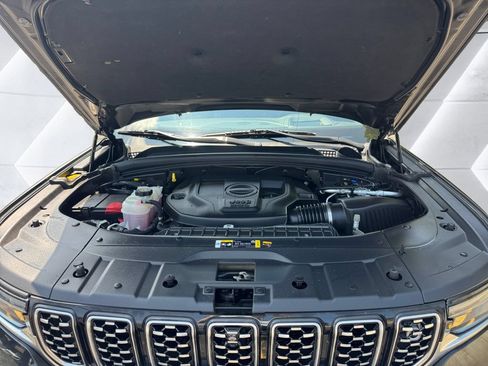 Certified 2023 Jeep Grand Cherokee L Summit w/ Advanced Protech Group IV AWD/4WD image 18