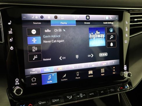 New 2026 Jeep Grand Wagoneer 4WD image 34