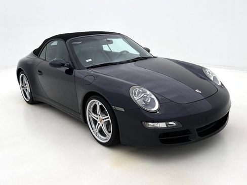Used 2006 Porsche 911 Carrera RWD image 2