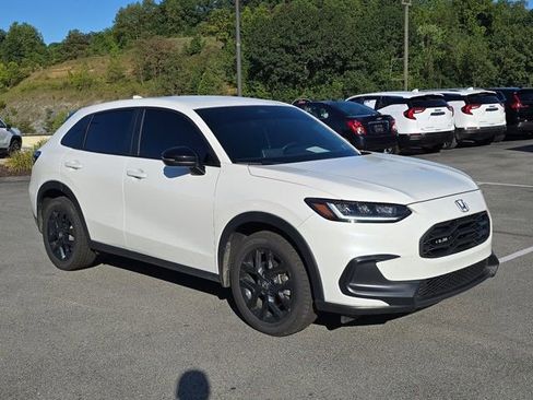 Used 2025 Honda HR-V Sport image 7