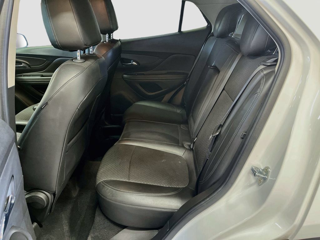 Used 2020 Buick Encore Preferred AWD/4WD image 22