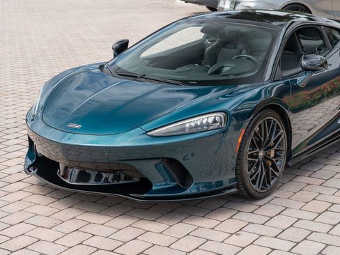 Used 2023 McLaren GT RWD image 23