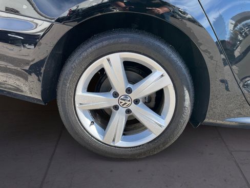 Used 2014 Volkswagen Passat 2.5 SE FWD image 14