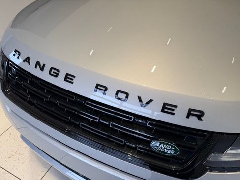 New 2026 Land Rover Range Rover Evoque Dynamic SE AWD/4WD image 6