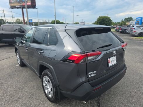 Used 2025 Toyota RAV4 LE AWD/4WD image 6