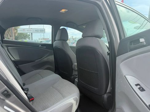 Used 2017 Hyundai Accent SE FWD image 12